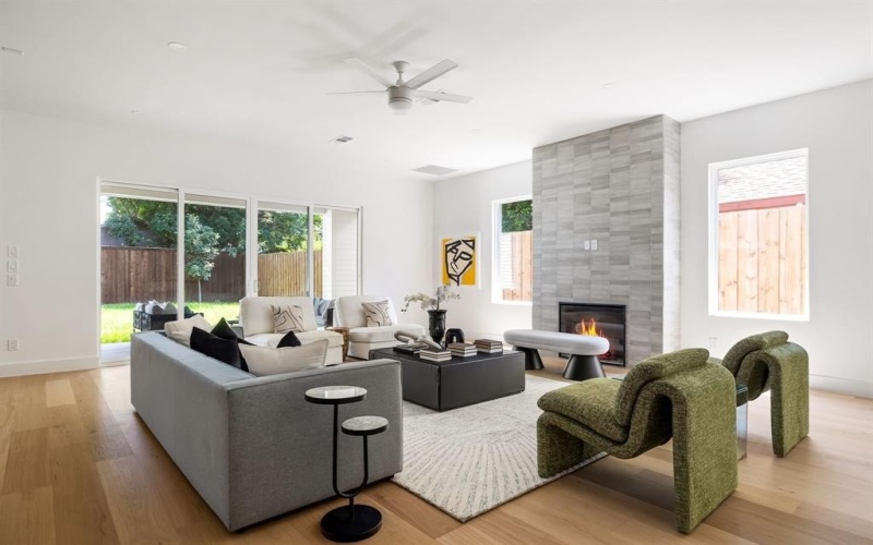 2414 Grigsby Avenue, Dallas, TX 75204, 4 Bedrooms Bedrooms, ,3 BathroomsBathrooms,Residential,For Sale,2414 Grigsby Avenue,0,21149350