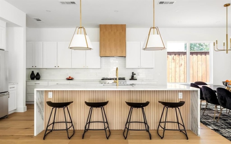 2414 Grigsby Avenue, Dallas, TX 75204, 4 Bedrooms Bedrooms, ,3 BathroomsBathrooms,Residential,For Sale,2414 Grigsby Avenue,0,21149350