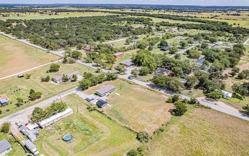 111 County Road 1303, Bridgeport, TX 76426, 4 Bedrooms Bedrooms, ,2 BathroomsBathrooms,Residential,For Sale,111 County Road 1303,0,21149825