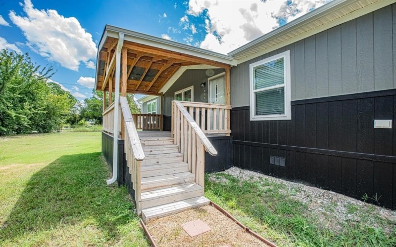 111 County Road 1303, Bridgeport, TX 76426, 4 Bedrooms Bedrooms, ,2 BathroomsBathrooms,Residential,For Sale,111 County Road 1303,0,21149825