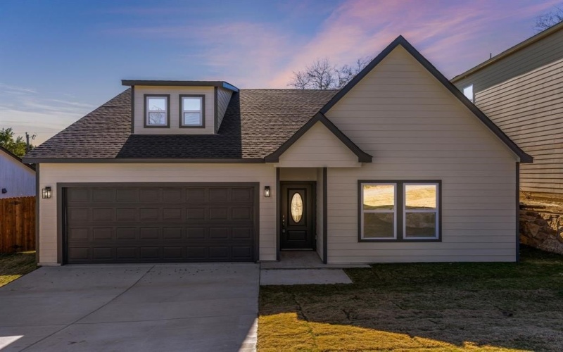 2619 Hillside Drive, Granbury, TX 76048, 3 Bedrooms Bedrooms, ,2 BathroomsBathrooms,Residential,For Sale,2619 Hillside Drive,0,21149872