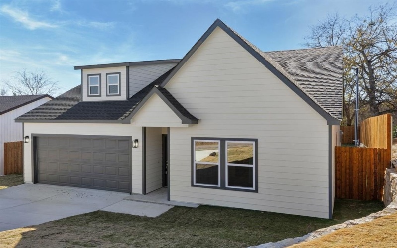 2619 Hillside Drive, Granbury, TX 76048, 3 Bedrooms Bedrooms, ,2 BathroomsBathrooms,Residential,For Sale,2619 Hillside Drive,0,21149872