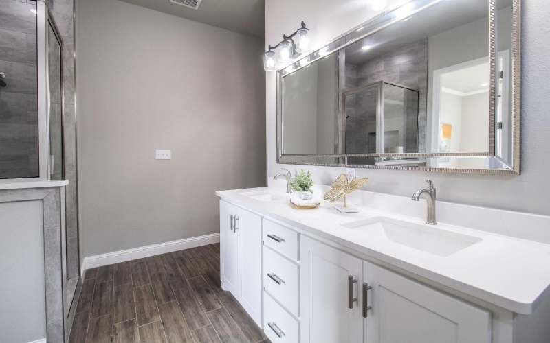 7528 57th Street, Lubbock, TX 79407, 4 Bedrooms Bedrooms, ,3 BathroomsBathrooms,Residential,For Sale,7528 57th Street,202552927