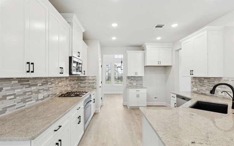 1916 Huron Drive, Forney, TX 75126, 5 Bedrooms Bedrooms, ,3 BathroomsBathrooms,Residential,For Sale,1916 Huron Drive,0,21149942