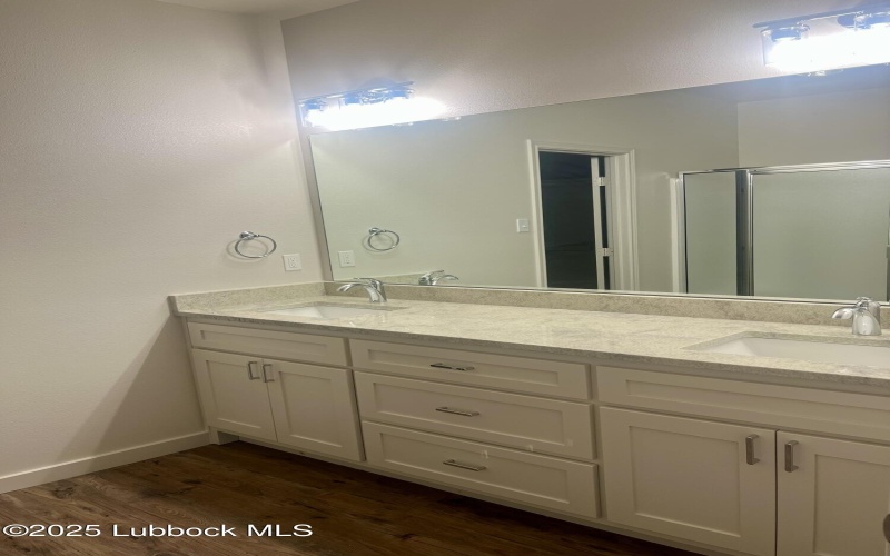 10904 Albany Avenue, Lubbock, TX 79424, 2 Bedrooms Bedrooms, ,2 BathroomsBathrooms,Residential,For Sale,10904 Albany Avenue,202552934