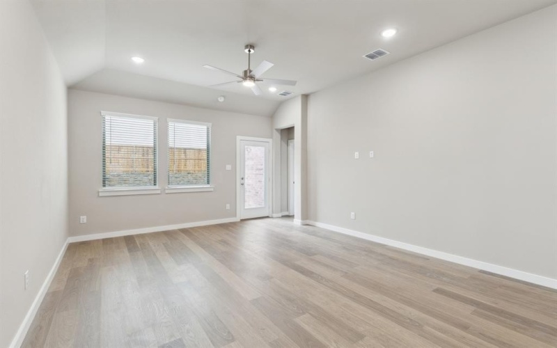 8308 Coastal Lane, Aubrey, TX 76227, 4 Habitaciones Habitaciones , ,3 BañosBaños,Residential,En Venta,8308 Coastal Lane,0,21150164