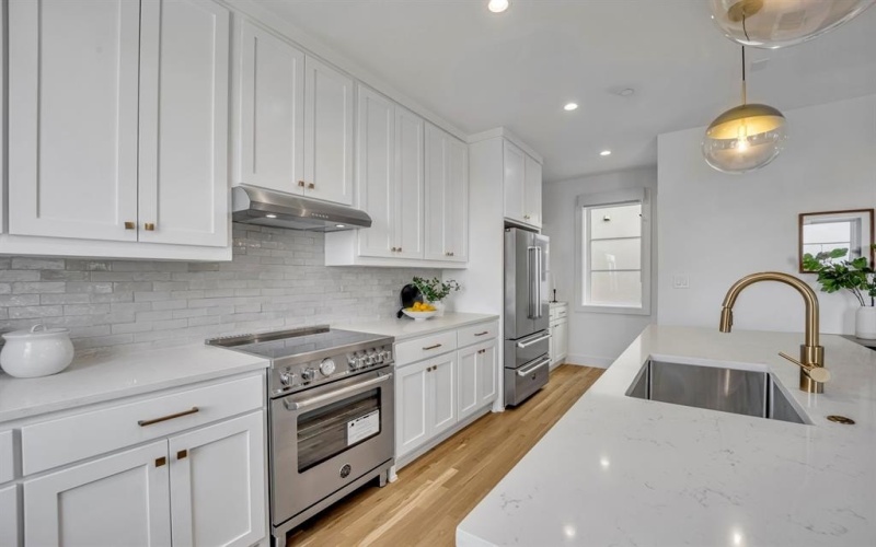 7207 Gaston Avenue #1006, Dallas, TX 75206, 2 Bedrooms Bedrooms, ,2 BathroomsBathrooms,Residential,For Sale,7207 Gaston Avenue,0,21150201