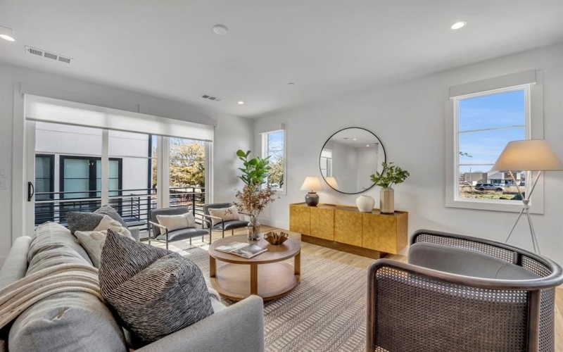 7207 Gaston Avenue #1006, Dallas, TX 75206, 2 Bedrooms Bedrooms, ,2 BathroomsBathrooms,Residential,For Sale,7207 Gaston Avenue,0,21150201