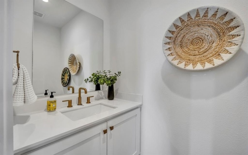 7207 Gaston Avenue #1006, Dallas, TX 75206, 2 Bedrooms Bedrooms, ,2 BathroomsBathrooms,Residential,For Sale,7207 Gaston Avenue,0,21150201