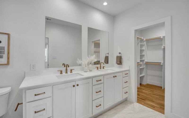 7207 Gaston Avenue #1006, Dallas, TX 75206, 2 Bedrooms Bedrooms, ,2 BathroomsBathrooms,Residential,For Sale,7207 Gaston Avenue,0,21150201