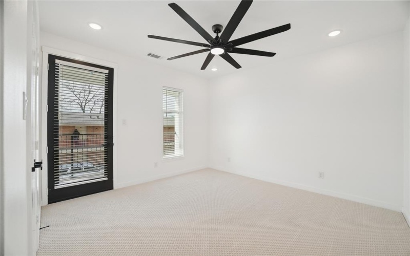 4618 Columbia Avenue #2a, Dallas, TX 75226, 3 Habitaciones Habitaciones , ,2 BañosBaños,Residential,En Venta,4618 Columbia Avenue,0,21150253