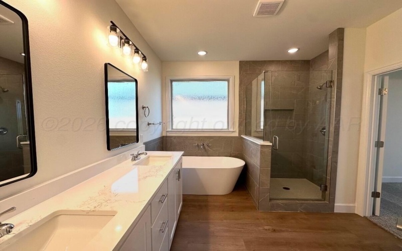 106 BULLRUSH Drive, Canyon, TX 79015, 4 Habitaciones Habitaciones , ,2 BañosBaños,Residential,En Venta,106 BULLRUSH Drive,0,26-319