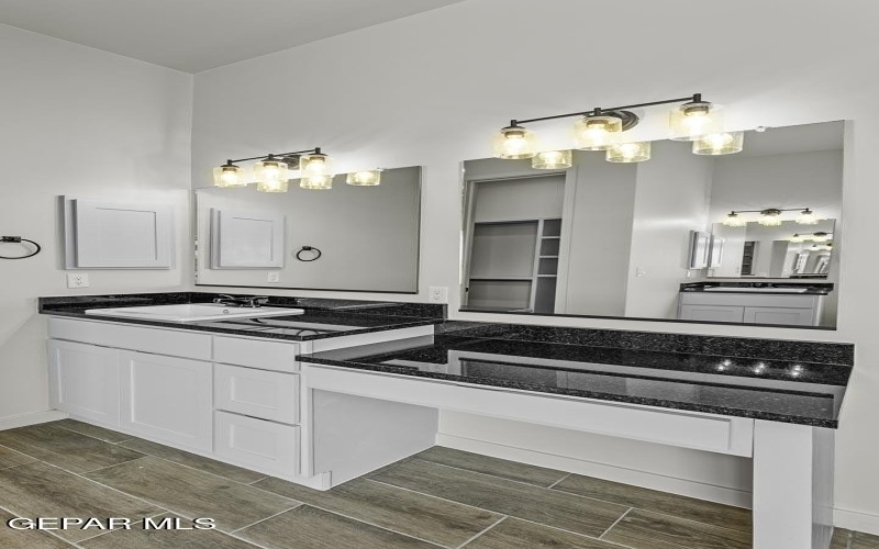 253 Rami Vista Place, El Paso, TX 79928, 4 Habitaciones Habitaciones , ,3 BañosBaños,Residential,En Venta,253 Rami Vista Place,0,936249