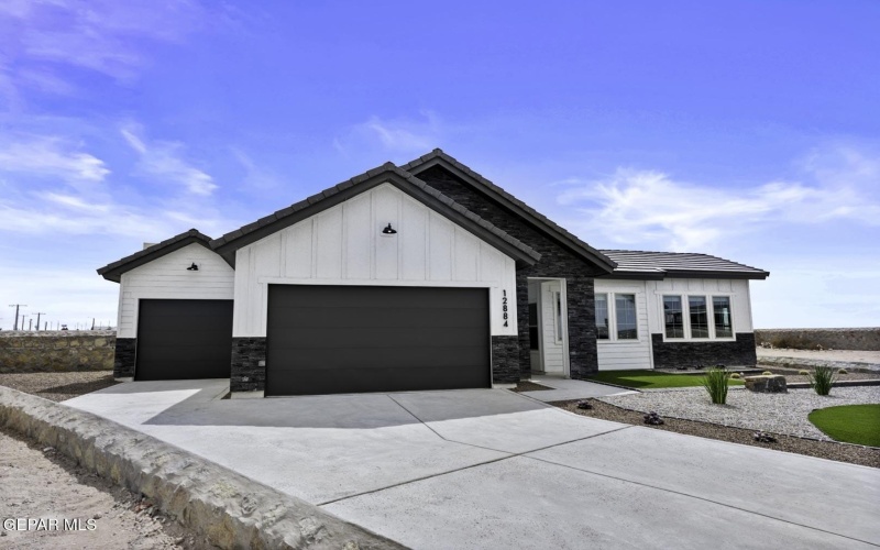 253 Rami Vista Place, El Paso, TX 79928, 4 Habitaciones Habitaciones , ,3 BañosBaños,Residential,En Venta,253 Rami Vista Place,0,936249