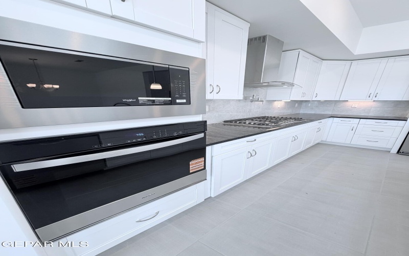 956 ELSTREE Place, El Paso, TX 79928, 3 Habitaciones Habitaciones , ,2 BañosBaños,Residential,En Venta,956 ELSTREE Place,0,936251