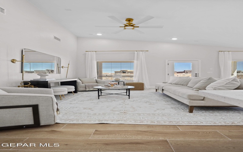 15049 Resolve Drive, El Paso, TX 79938, 3 Habitaciones Habitaciones , ,2 BañosBaños,Residential,En Venta,15049 Resolve Drive,0,936255