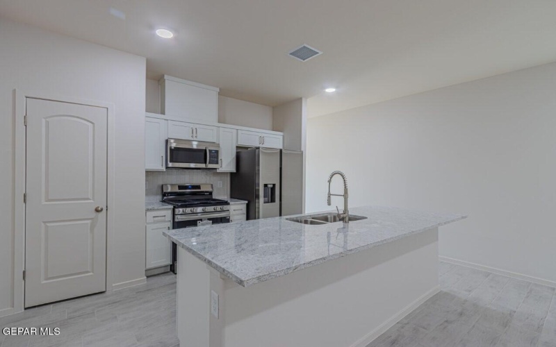 1217 Irish Summer, El Paso, TX 79928, 3 Bedrooms Bedrooms, ,2 BathroomsBathrooms,Residential,For Sale,1217 Irish Summer,0,936260