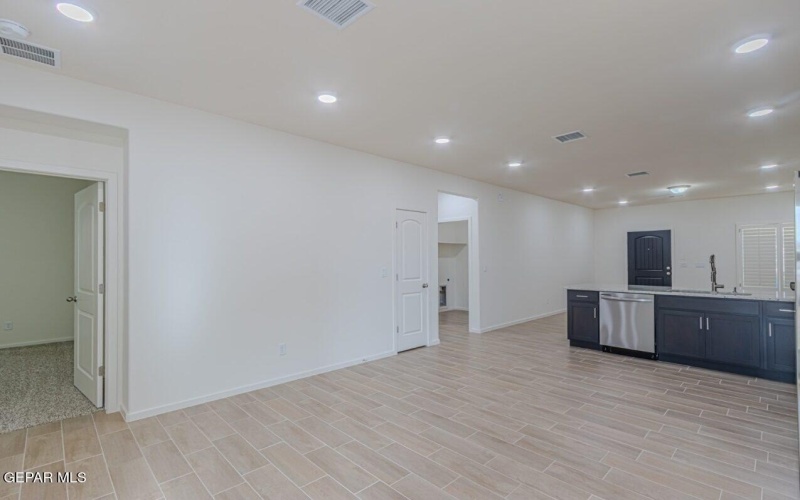 1213 Irish Summer, El Paso, TX 79928, 3 Bedrooms Bedrooms, ,2 BathroomsBathrooms,Residential,For Sale,1213 Irish Summer,0,936261