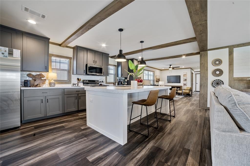 2004 Buffet Way, Poolville, TX 76487, 4 Habitaciones Habitaciones , ,2 BañosBaños,Residential,En Venta,2004 Buffet Way,0,21143686