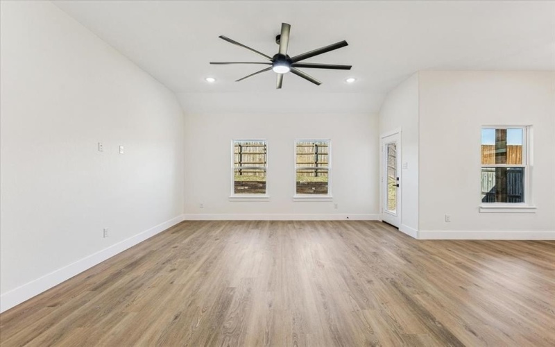 8808 Flying Ranch Road, Fort Worth, TX 76134, 4 Bedrooms Bedrooms, ,2 BathroomsBathrooms,Residential,For Sale,8808 Flying Ranch Road,0,21150485