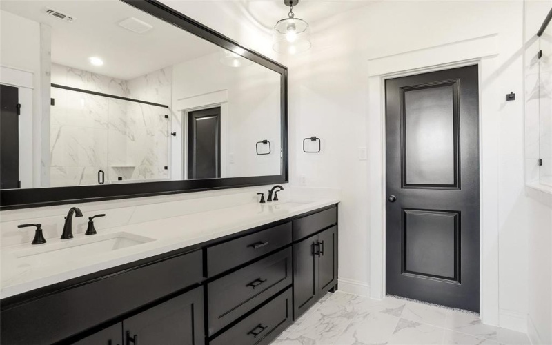 218 Legacy Boulevard, Weatherford, TX 76085, 2 Bedrooms Bedrooms, ,2 BathroomsBathrooms,Residential,For Sale,218 Legacy Boulevard,0,21150523