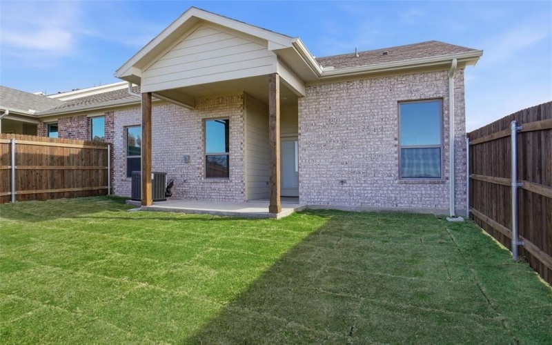 218 Legacy Boulevard, Weatherford, TX 76085, 2 Bedrooms Bedrooms, ,2 BathroomsBathrooms,Residential,For Sale,218 Legacy Boulevard,0,21150523