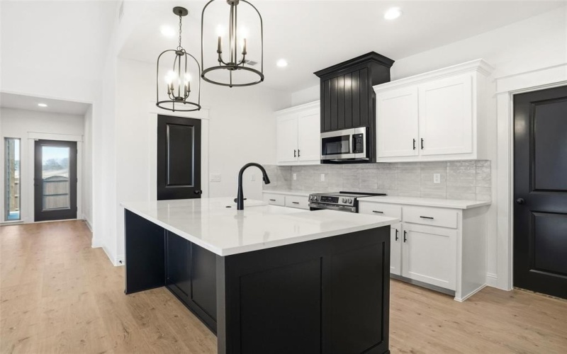 218 Legacy Boulevard, Weatherford, TX 76085, 2 Bedrooms Bedrooms, ,2 BathroomsBathrooms,Residential,For Sale,218 Legacy Boulevard,0,21150523