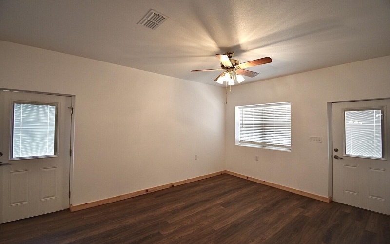 11201 N County Road 1440, Shallowater, TX 79363, 4 Habitaciones Habitaciones , ,3 BañosBaños,Residential,En Venta,11201 N County Road 1440,202552954