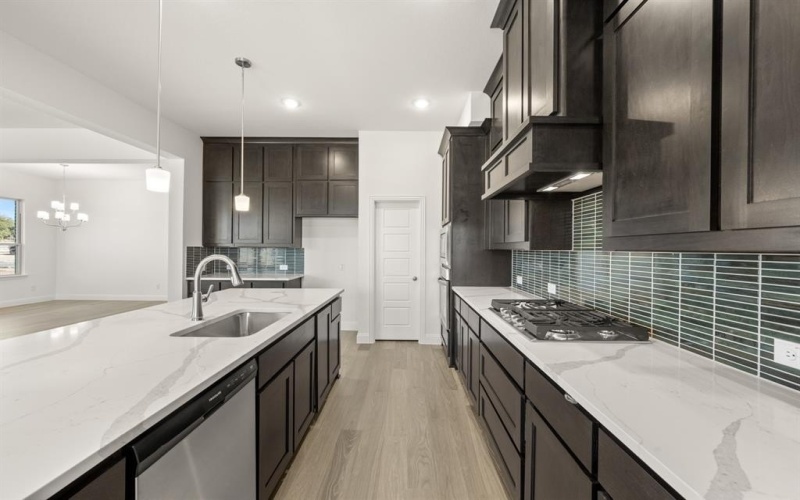 966 Richard Pittmon Drive, DeSoto, TX 75115, 4 Habitaciones Habitaciones , ,3 BañosBaños,Residential,En Venta,966 Richard Pittmon Drive,0,21150648