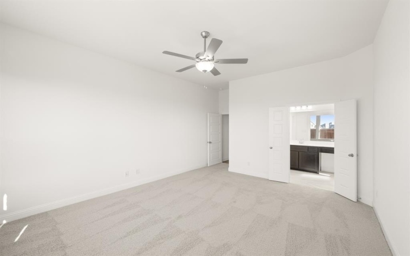 966 Richard Pittmon Drive, DeSoto, TX 75115, 4 Habitaciones Habitaciones , ,3 BañosBaños,Residential,En Venta,966 Richard Pittmon Drive,0,21150648