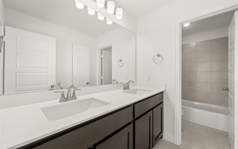 966 Richard Pittmon Drive, DeSoto, TX 75115, 4 Habitaciones Habitaciones , ,3 BañosBaños,Residential,En Venta,966 Richard Pittmon Drive,0,21150648