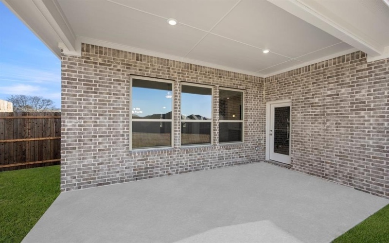 966 Richard Pittmon Drive, DeSoto, TX 75115, 4 Habitaciones Habitaciones , ,3 BañosBaños,Residential,En Venta,966 Richard Pittmon Drive,0,21150648