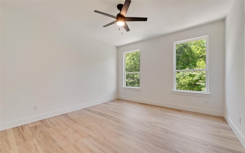 1318 Nokomis Avenue, Dallas, TX 75224, 4 Bedrooms Bedrooms, ,3 BathroomsBathrooms,Residential,For Sale,1318 Nokomis Avenue,0,21150663