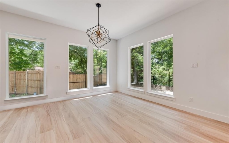 1318 Nokomis Avenue, Dallas, TX 75224, 4 Bedrooms Bedrooms, ,3 BathroomsBathrooms,Residential,For Sale,1318 Nokomis Avenue,0,21150663