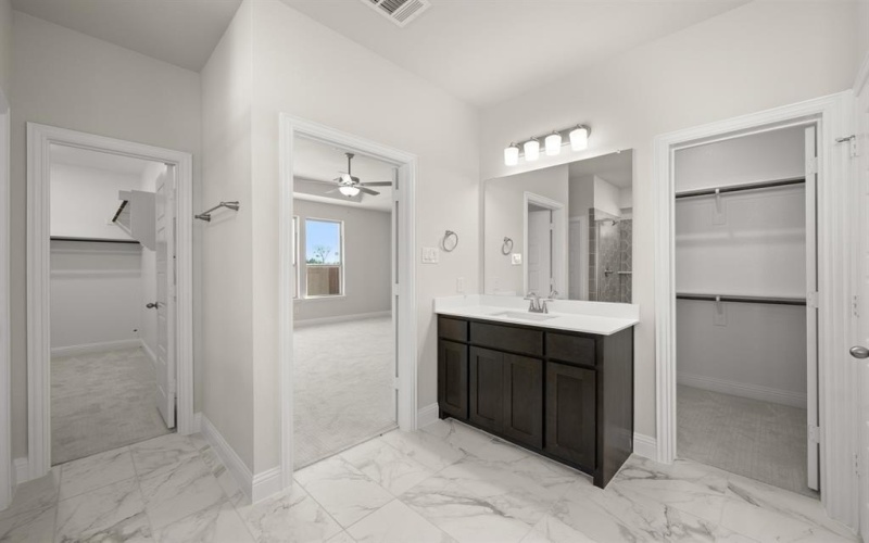 931 Richard Pittmon Drive, DeSoto, TX 75115, 4 Habitaciones Habitaciones , ,3 BañosBaños,Residential,En Venta,931 Richard Pittmon Drive,0,21150675