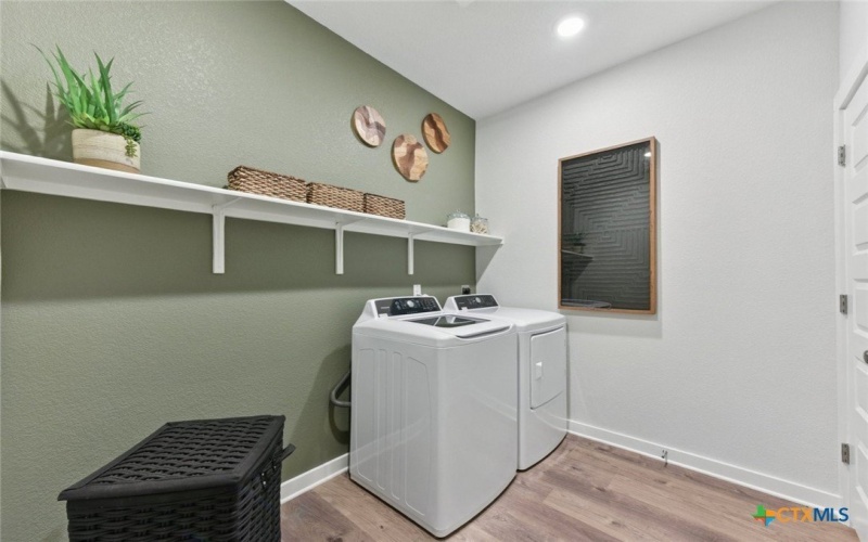 225 Escape Way, Jarrell, TX 76537, 4 Bedrooms Bedrooms, ,2 BathroomsBathrooms,Residential,For Sale,225 Escape Way,0,601549