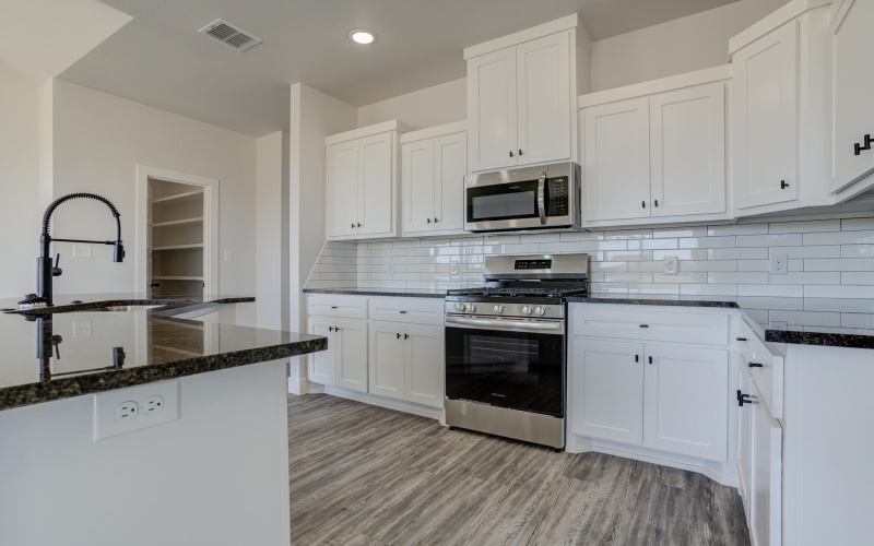 6926 12th Street, Lubbock, TX 79416, 3 Habitaciones Habitaciones , ,2 BañosBaños,Residential,En Venta,6926 12th Street,0,202600468