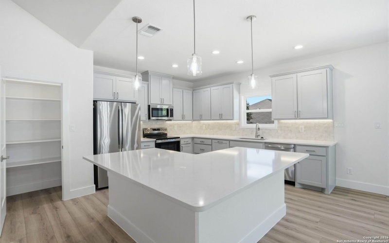 1169 Johnson Rd, Canyon Lake, TX 78133, 3 Bedrooms Bedrooms, ,2 BathroomsBathrooms,Residential,For Sale,1169 Johnson Rd,0,1933073