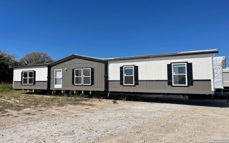 3041 FM 1333, Poteet, TX 78065, 4 Habitaciones Habitaciones , ,2 BañosBaños,Residential,En Venta,3041 FM 1333,0,1933085