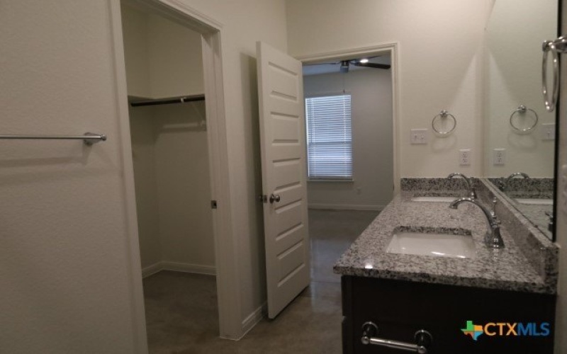 2916 Wildcat Ridge Road unit: B #B, Temple, TX 76501, 3 Habitaciones Habitaciones , ,2 BañosBaños,Residential Multi Family,En Venta,2916 Wildcat Ridge Road unit: B,0,601570