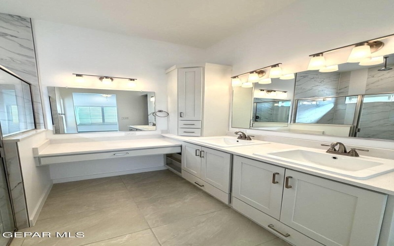 13912 Garforth Avenue, Horizon City, TX 79928, 4 Habitaciones Habitaciones , ,3 BañosBaños,Residential,En Venta,13912 Garforth Avenue,0,936318