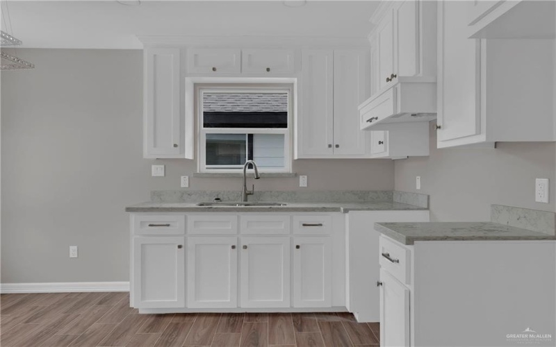 515 E Huisache Street, Weslaco, TX 78596, 3 Bedrooms Bedrooms, ,2 BathroomsBathrooms,Residential,For Sale,515 E Huisache Street,0,491825