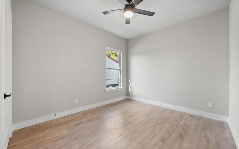 2770 Moffatt Avenue, Dallas, TX 75216, 4 Habitaciones Habitaciones , ,3 BañosBaños,Residential,En Venta,2770 Moffatt Avenue,0,21107743