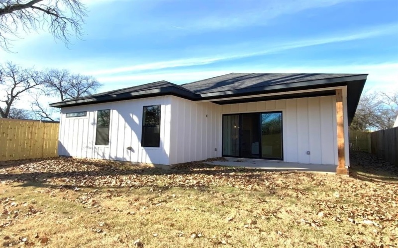 2770 Moffatt Avenue, Dallas, TX 75216, 4 Habitaciones Habitaciones , ,3 BañosBaños,Residential,En Venta,2770 Moffatt Avenue,0,21107743