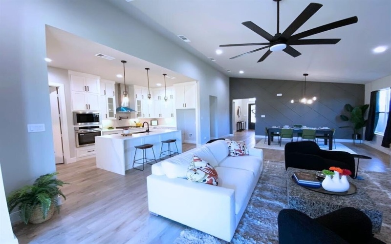 2770 Moffatt Avenue, Dallas, TX 75216, 4 Habitaciones Habitaciones , ,3 BañosBaños,Residential,En Venta,2770 Moffatt Avenue,0,21107743