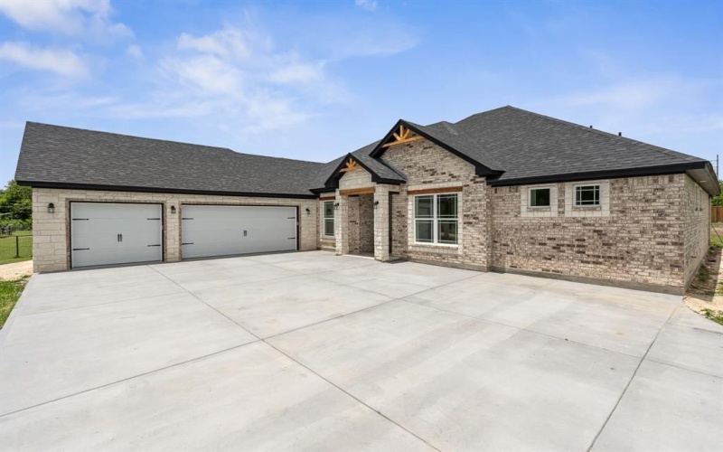 322 Franklin Road, Eddy, TX 76524, 4 Bedrooms Bedrooms, ,2 BathroomsBathrooms,Residential,For Sale,322 Franklin Road,0,21149265