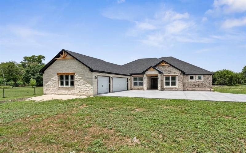 322 Franklin Road, Eddy, TX 76524, 4 Bedrooms Bedrooms, ,2 BathroomsBathrooms,Residential,For Sale,322 Franklin Road,0,21149265