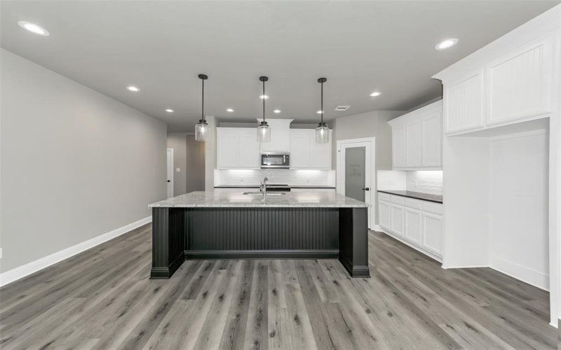 404 Betchan Street, Lake Dallas, TX 75065, 4 Bedrooms Bedrooms, ,2 BathroomsBathrooms,Residential,For Sale,404 Betchan Street,0,21150605