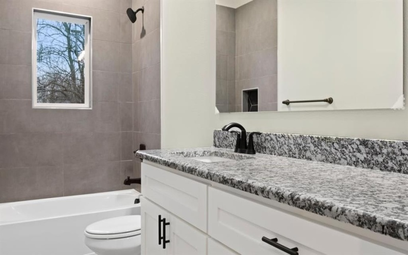 1228 S Rusk Street W, Sherman, TX 75090, 3 Bedrooms Bedrooms, ,2 BathroomsBathrooms,Residential,For Sale,1228 S Rusk Street W,20216074