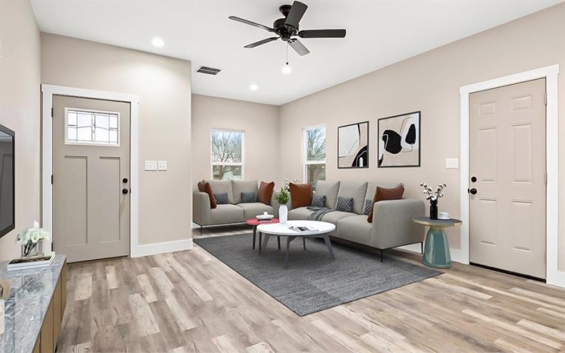 1228 S Rusk Street W, Sherman, TX 75090, 3 Bedrooms Bedrooms, ,2 BathroomsBathrooms,Residential,For Sale,1228 S Rusk Street W,20216074
